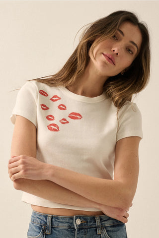 Kiss Print Cropped Graphic Baby Tee