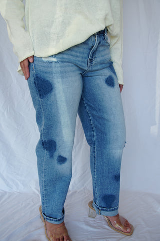 Lover Girl Mid Rise Boyfriend Jean
