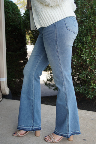 Judy Blue Medium Wash Frayed Hem