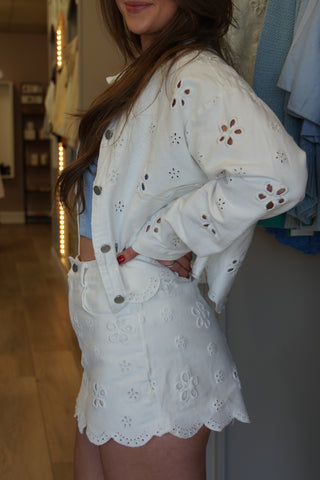 Daisy Dream: Embroidered Stretchy Skort