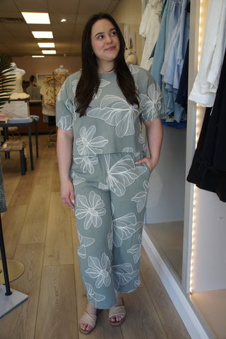 Meadow Moment Linen Set: Sage