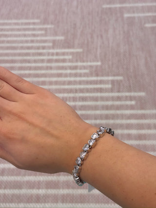 #0021 Bezel Heart Bracelet - Silver