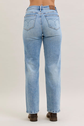 Judy Blue Mid Rise Petite Straight Jean